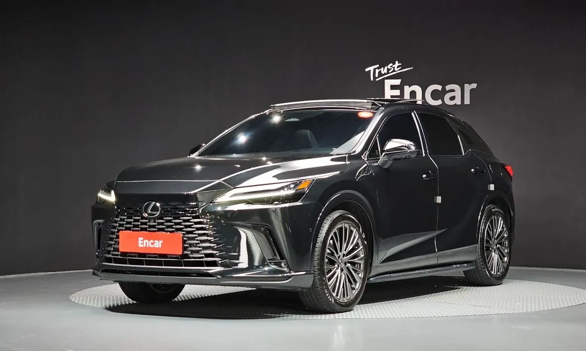 Lexus RX — фото 1