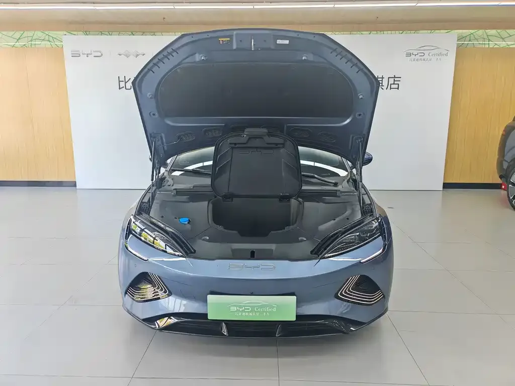 BYD Seal — фото 9