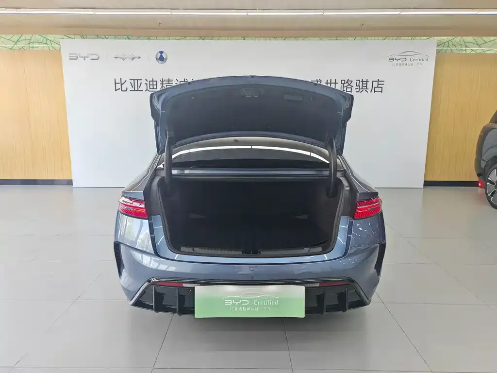 BYD Seal — фото 7