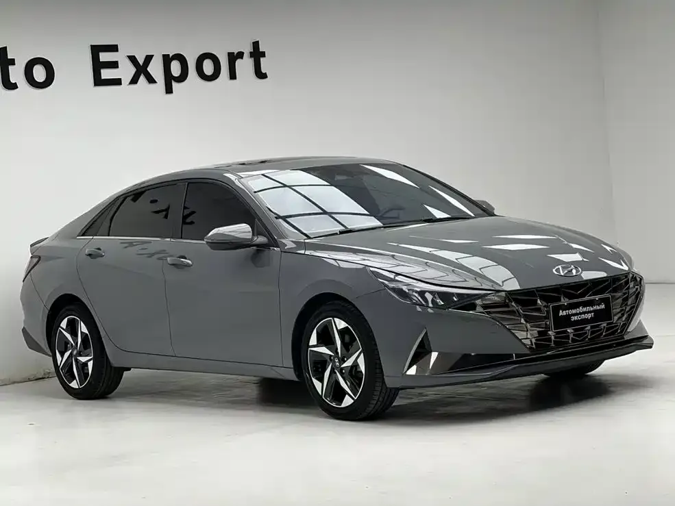 Hyundai Elantra — фото 5