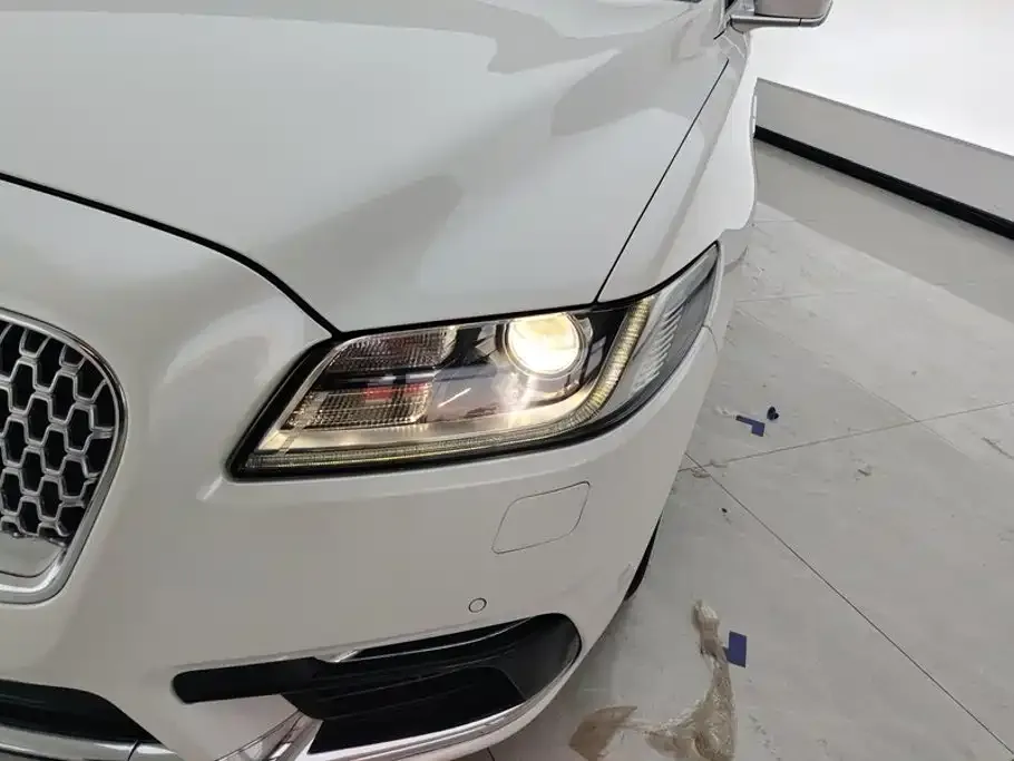 Lincoln Continental — фото 10