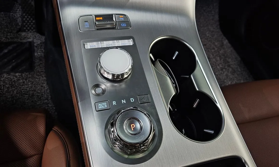 Genesis GV70 — фото 10