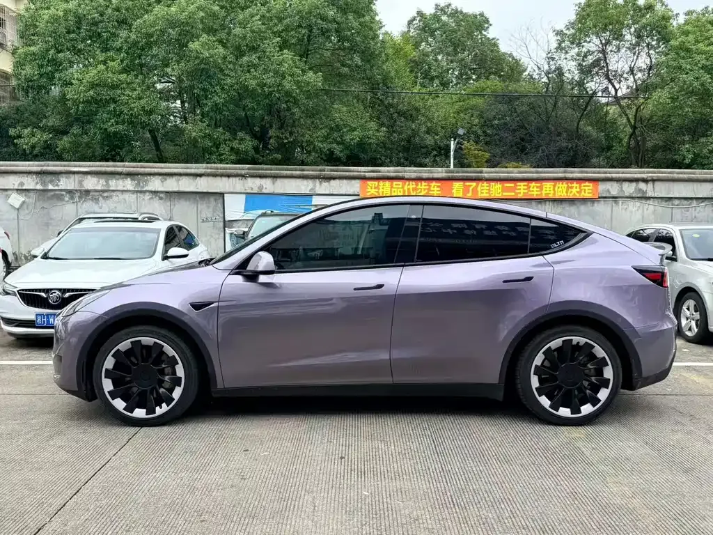 Tesla Model Y — фото 4