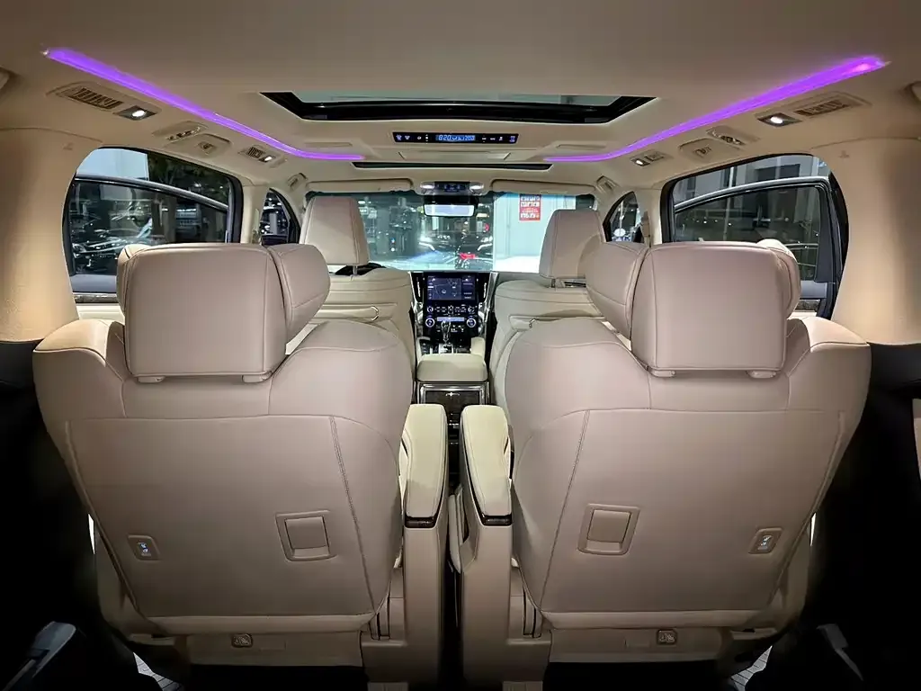 Toyota Vellfire — фото 7