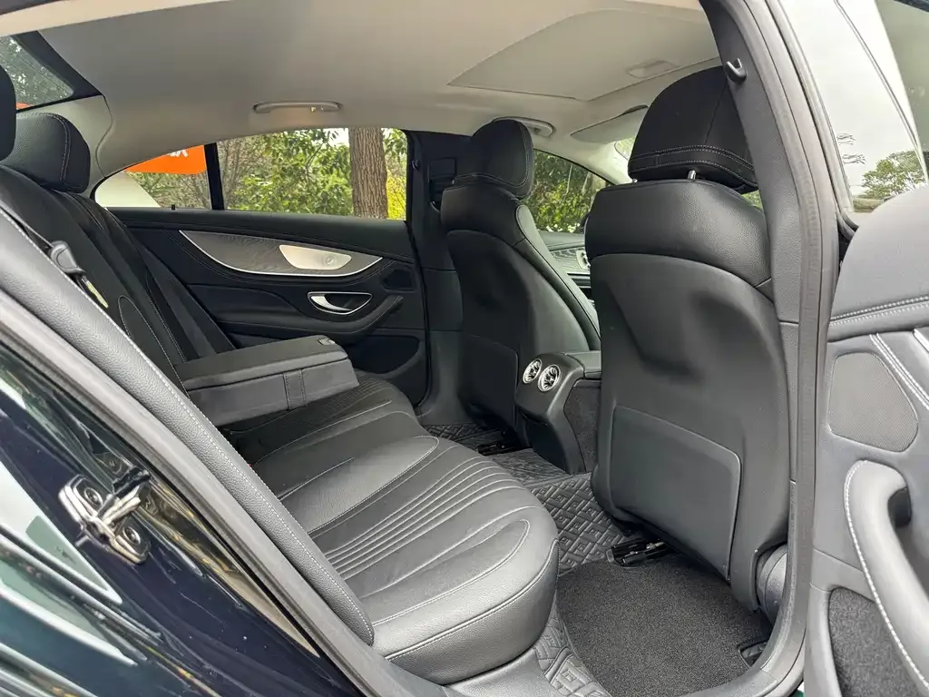 Mercedes-Benz CLS — фото 7