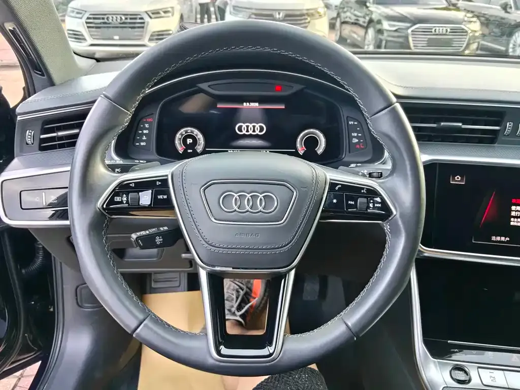 Audi A6L — фото 8
