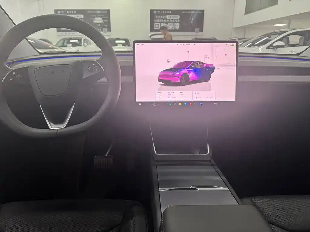 Tesla Model Y — фото 5