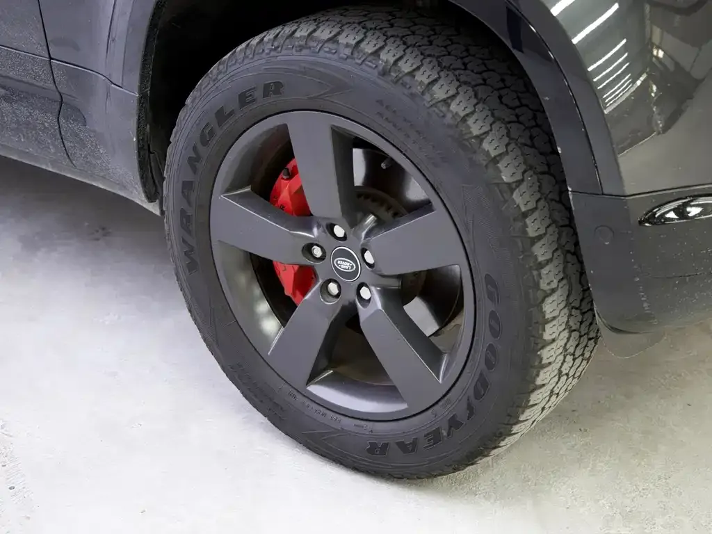 Land Rover Defender — фото 9