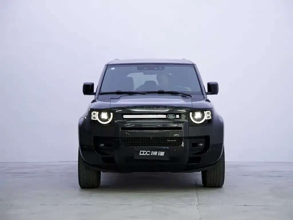 Land Rover Defender — фото 10