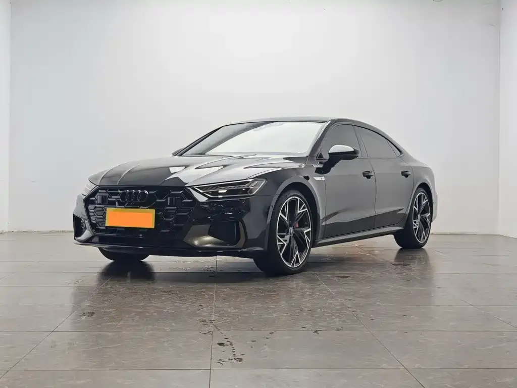 Audi A7L — фото 1