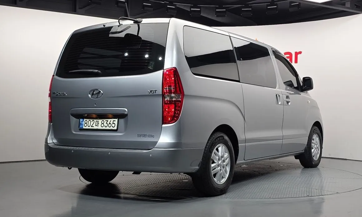 Hyundai Starex — фото 6