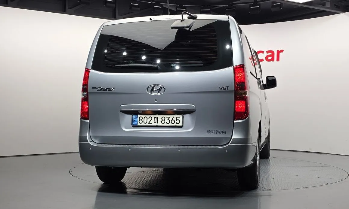 Hyundai Starex — фото 4