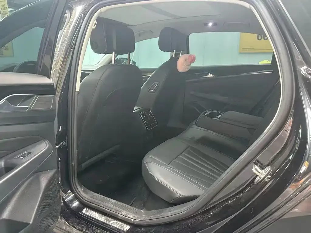 Volkswagen Passat — фото 6