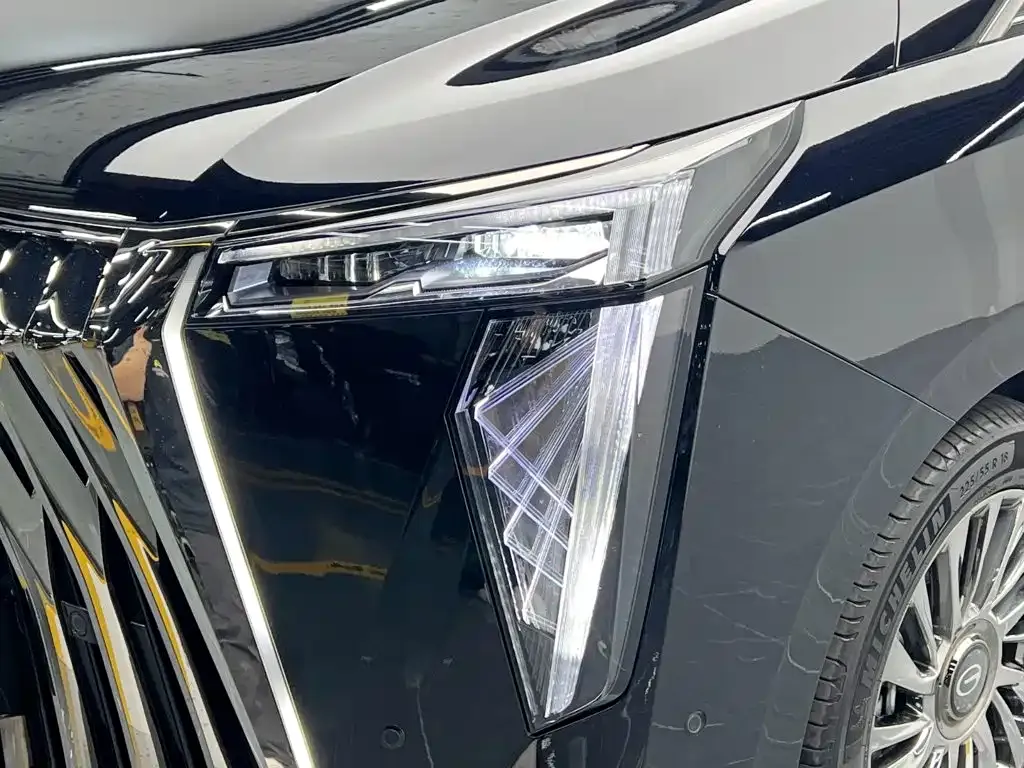 GAC Motor Trumpchi M8 — фото 9