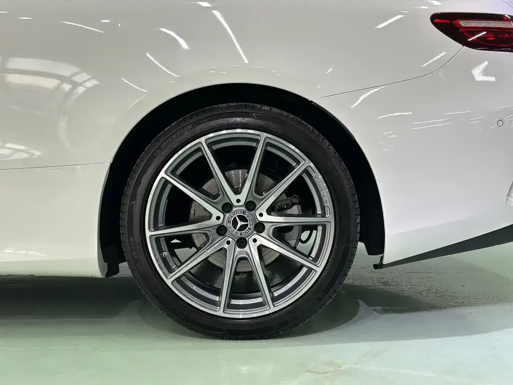 Mercedes-Benz E-Class (Import) — фото 6