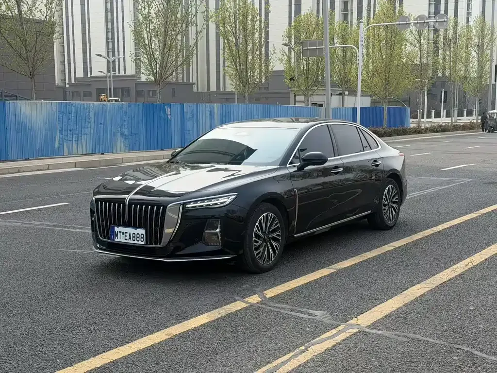 Hongqi H5 — фото 1