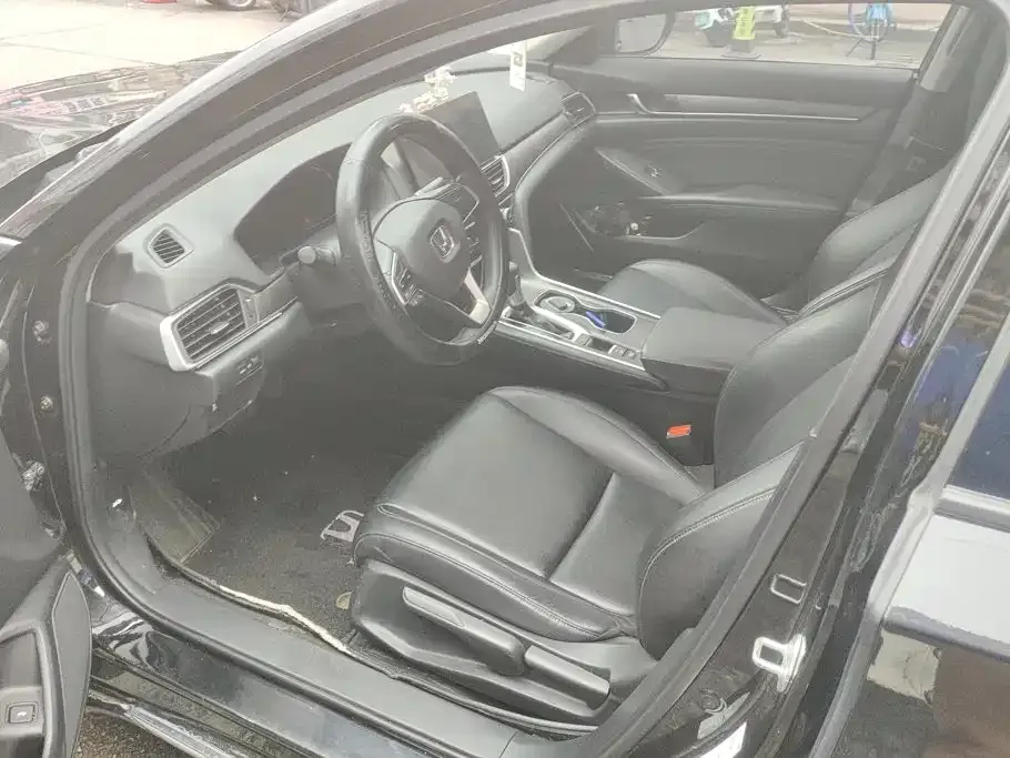 Honda Accord — фото 4