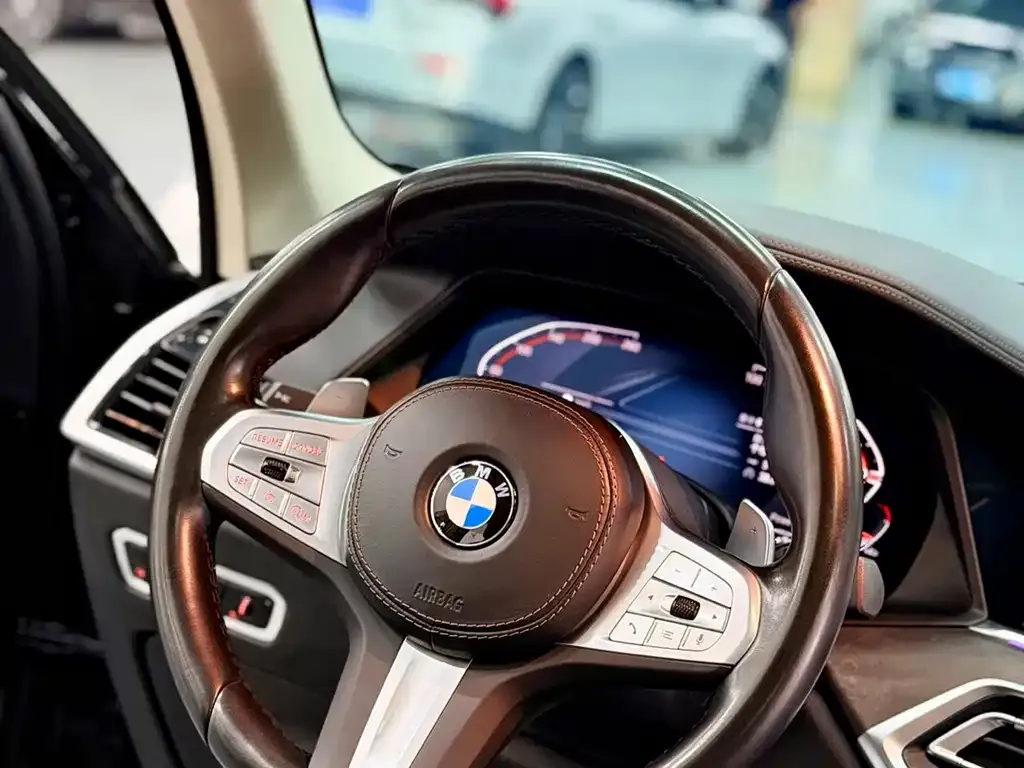 BMW X5 — фото 2