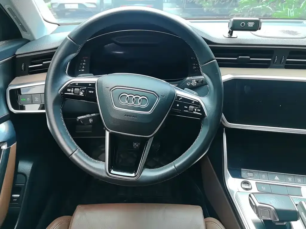 Audi A6L — фото 4