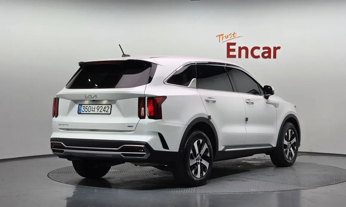 Kia Sorento — фото 3