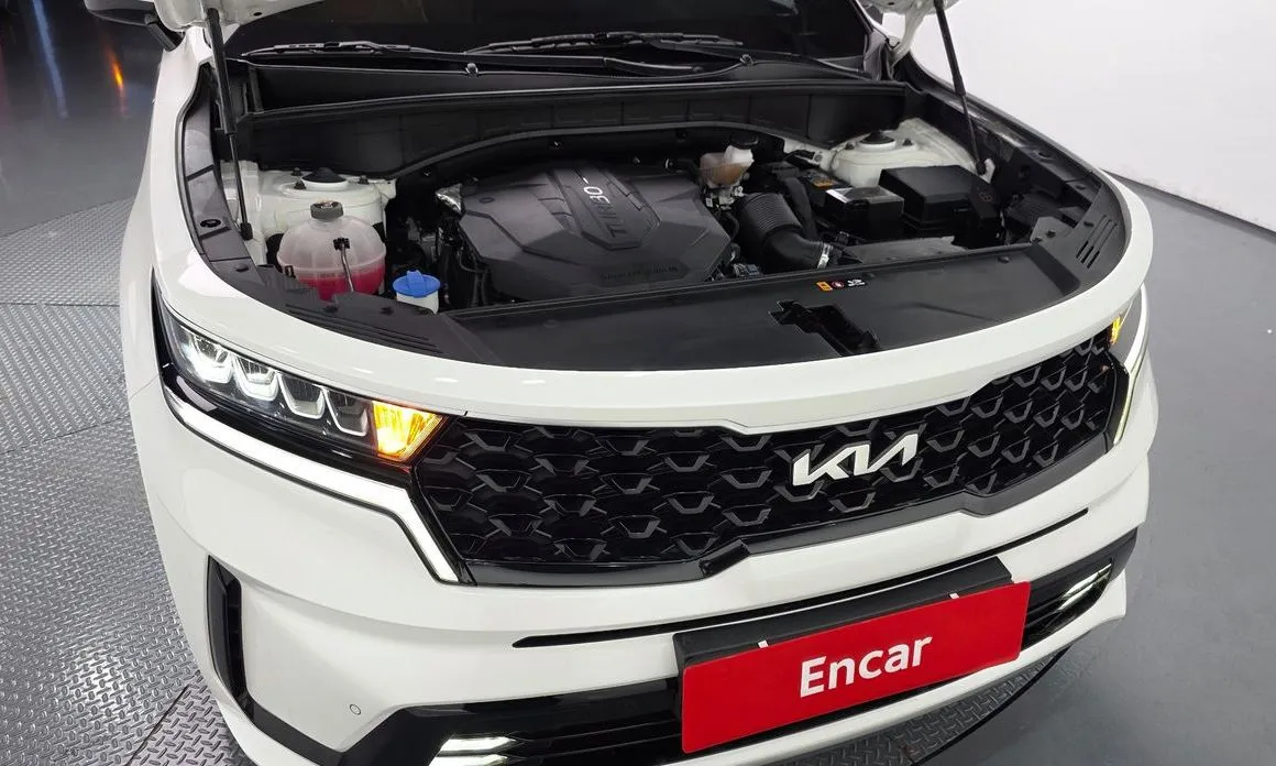 Kia Sorento — фото 10