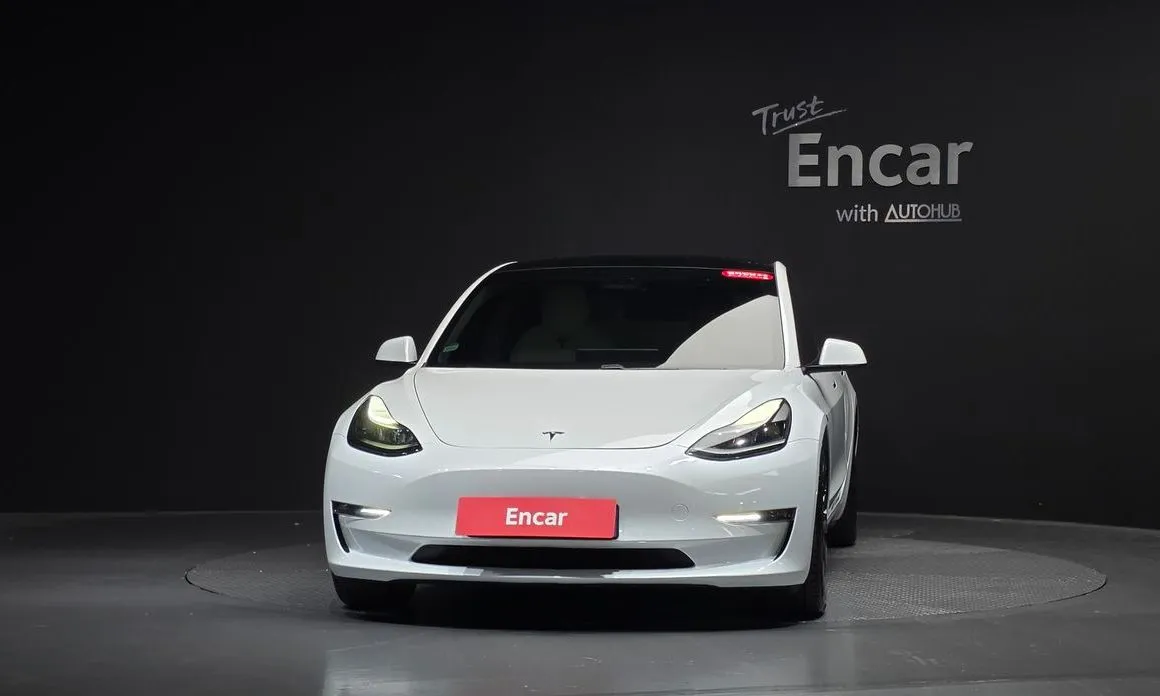 Tesla Model 3 — фото 3