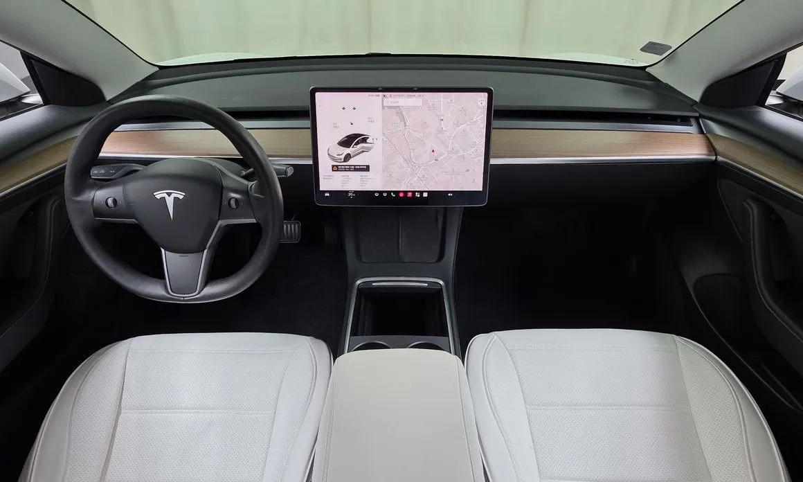 Tesla Model 3 — фото 5