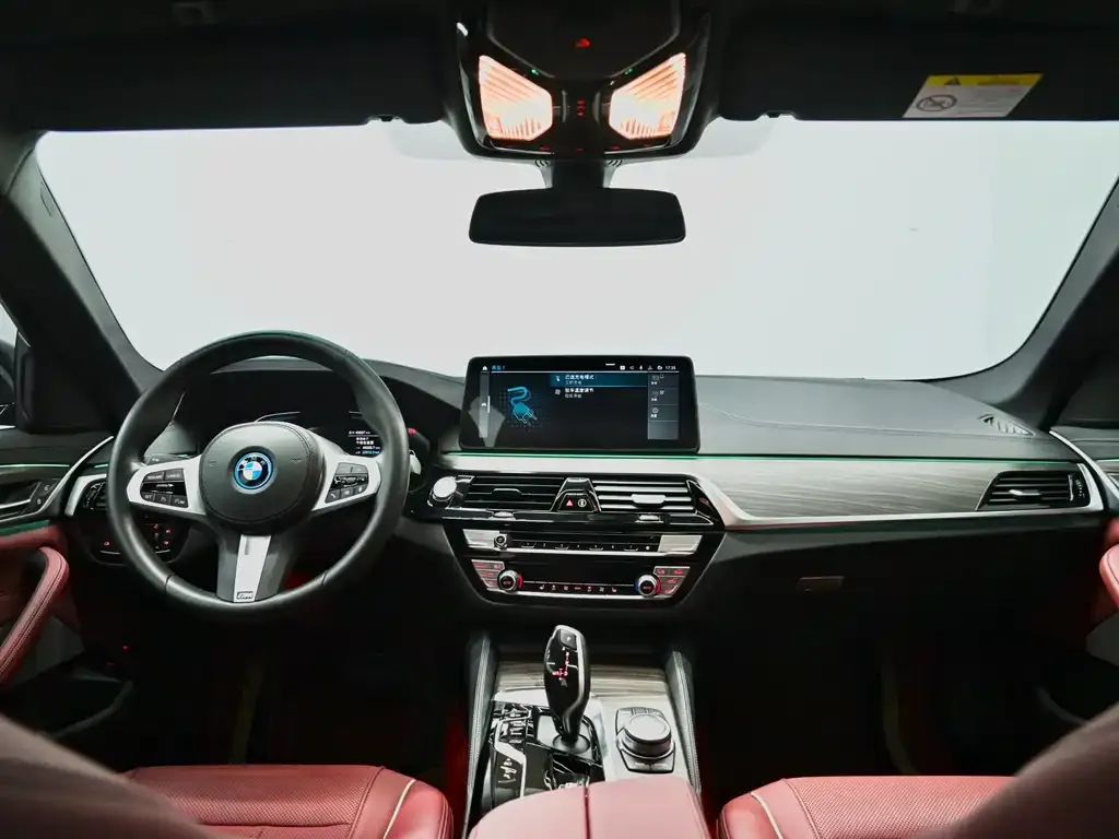 BMW 5 Series New Energy — фото 3