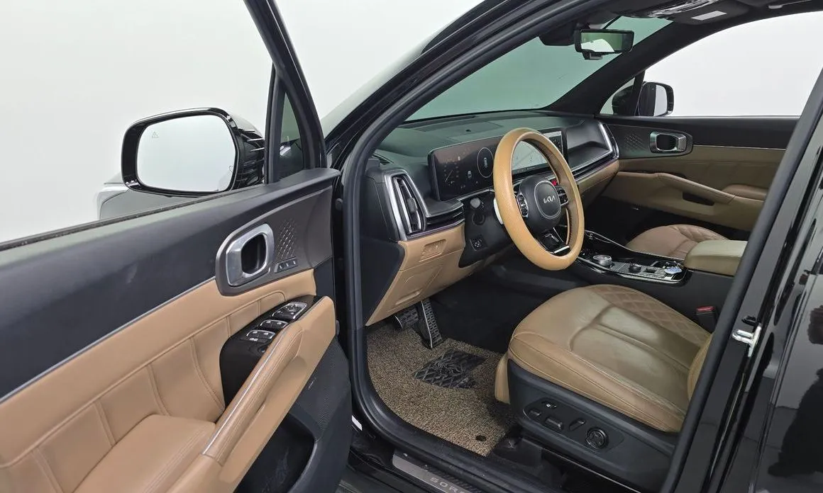 Kia Sorento — фото 7