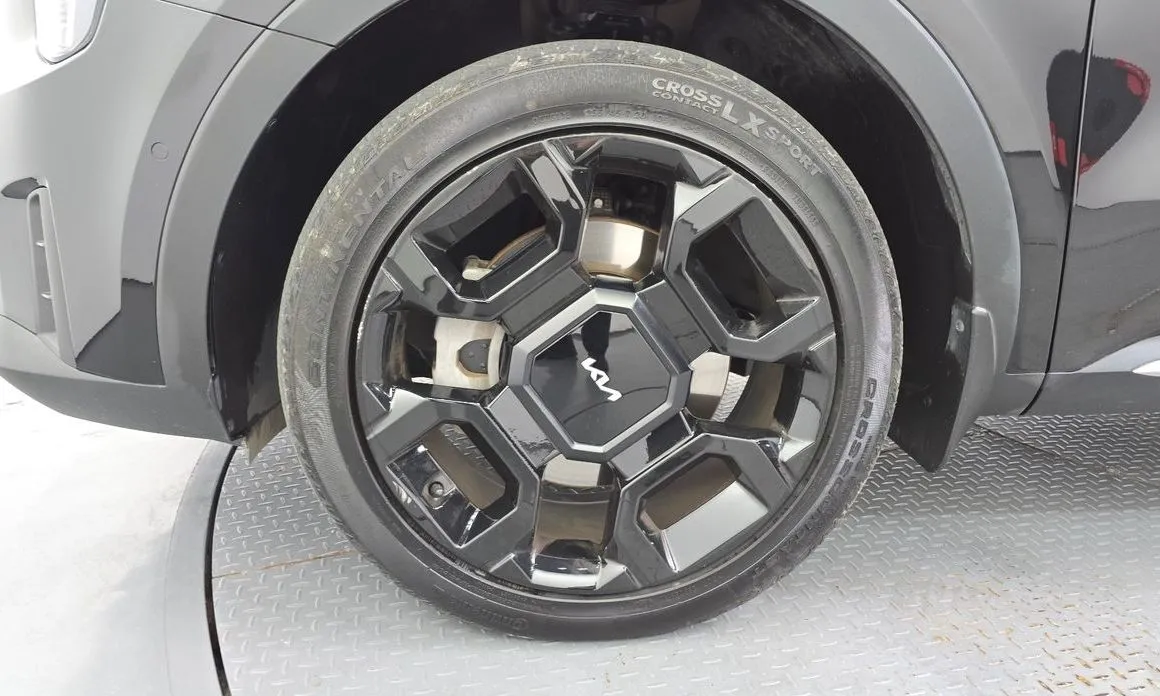 Kia Sorento — фото 6