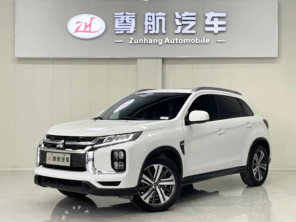 Mitsubishi ASX — фото 1