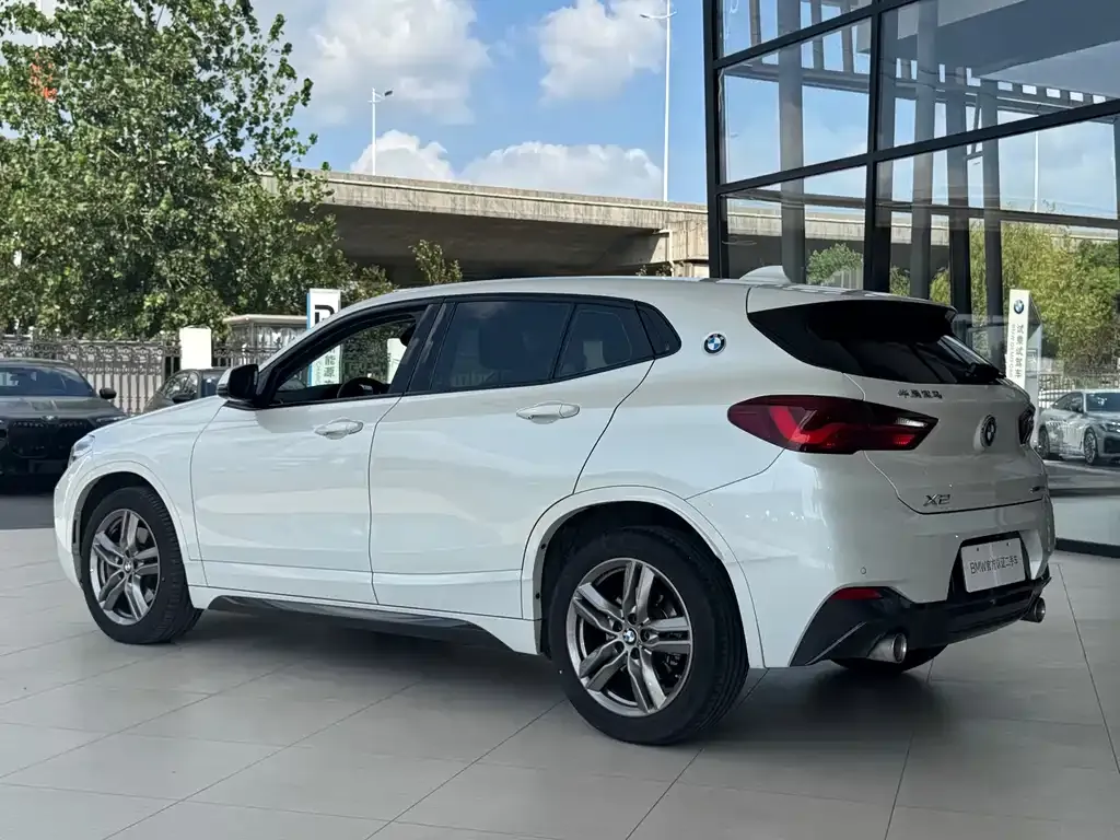 BMW X2 — фото 9