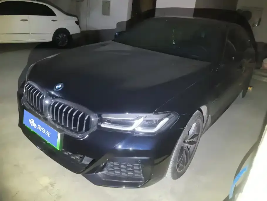 BMW 5 Series New Energy — фото 1