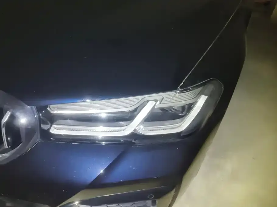 BMW 5 Series New Energy — фото 2