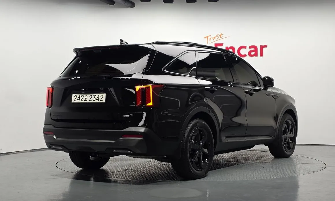 Kia Sorento — фото 6