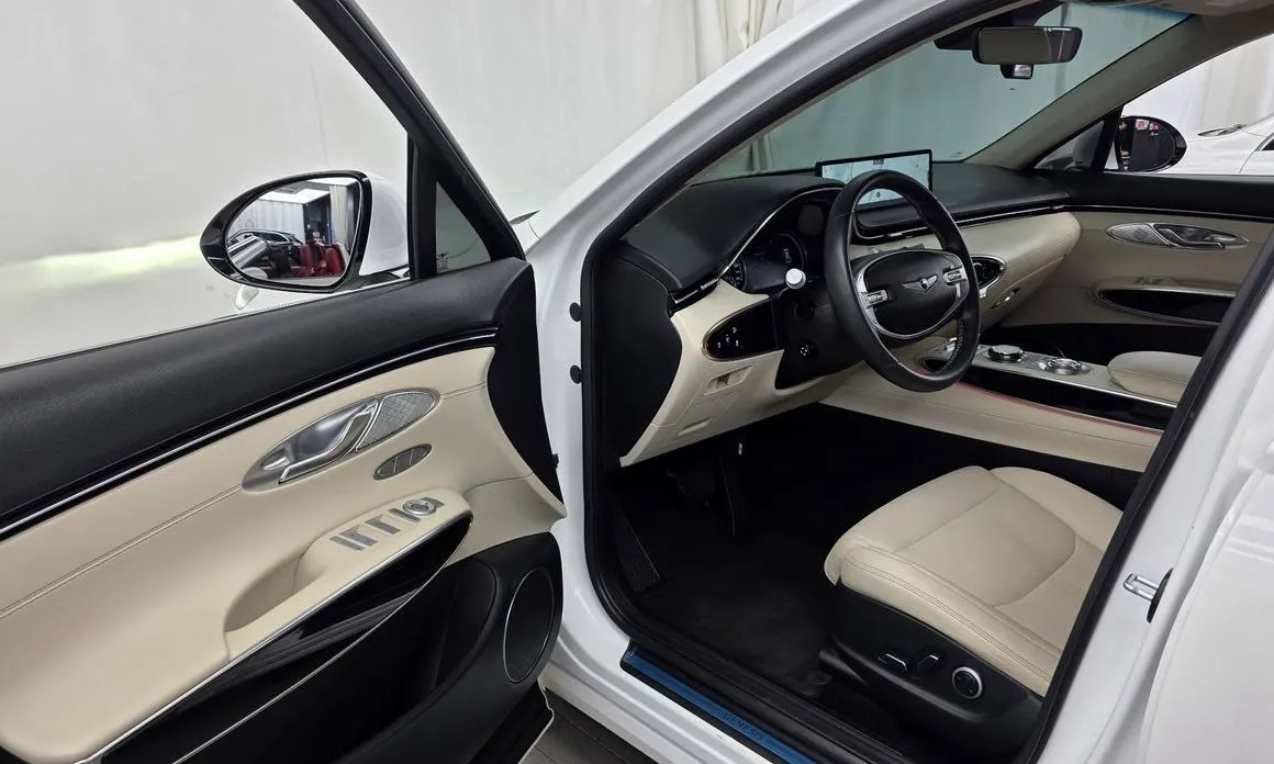 Genesis GV70 — фото 10