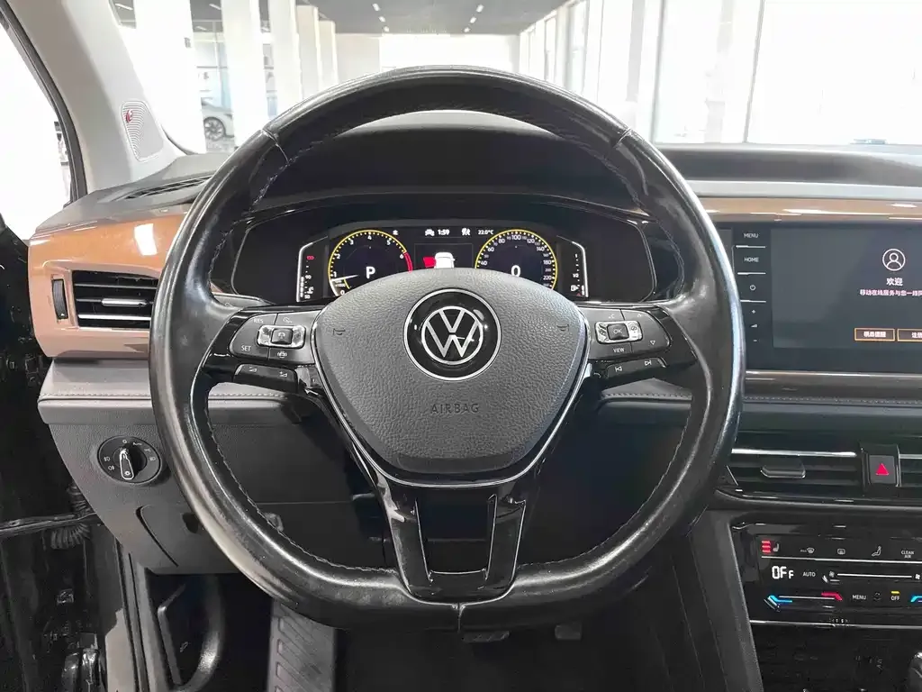 Volkswagen Tharu — фото 9