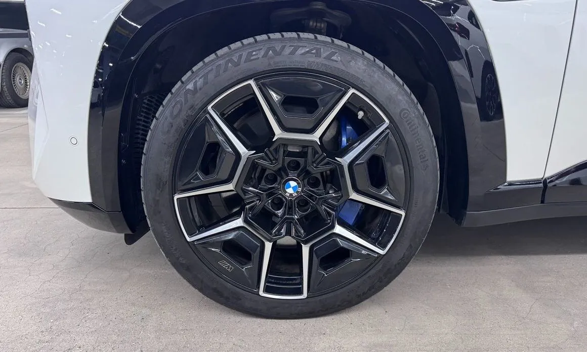 BMW XM — фото 7