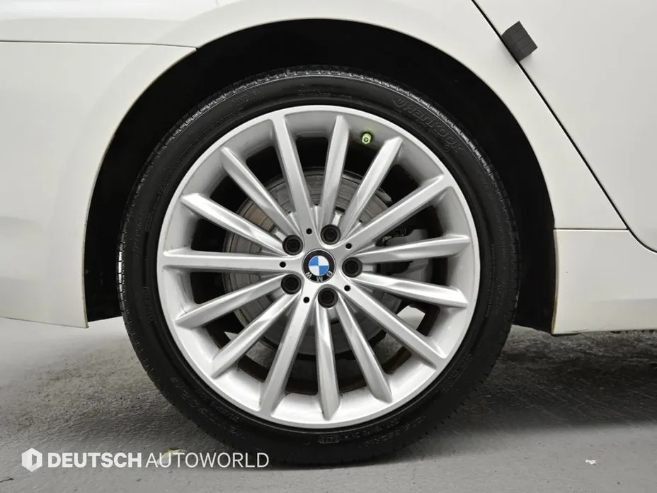BMW 5-Series — фото 10
