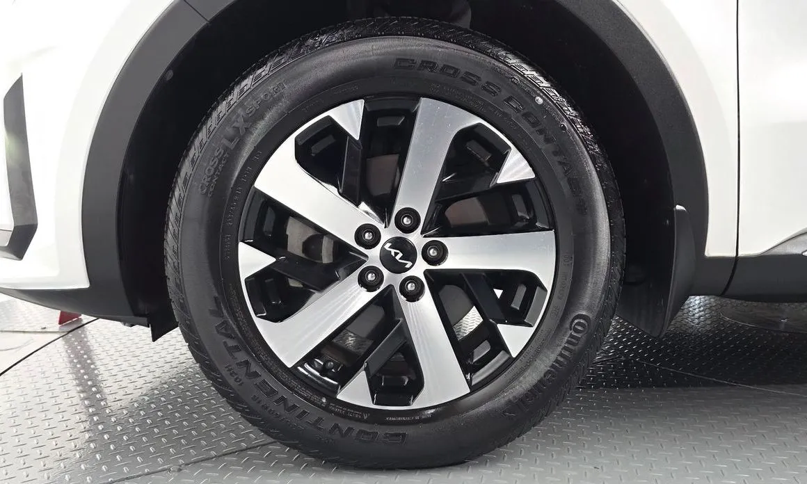 Kia Sorento — фото 9