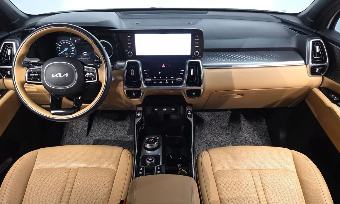 Kia Sorento — фото 7