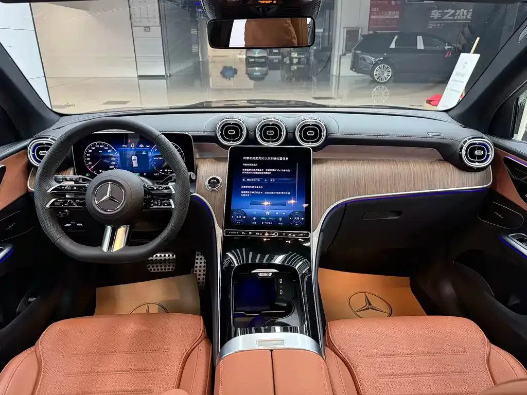 Mercedes-Benz GLC New Energy — фото 3