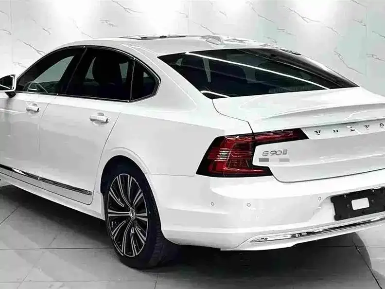 Volvo S90 — фото 4