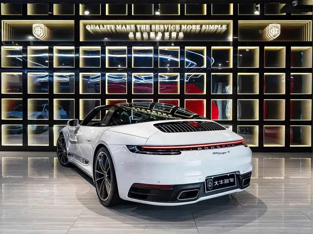 Porsche 911 — фото 9