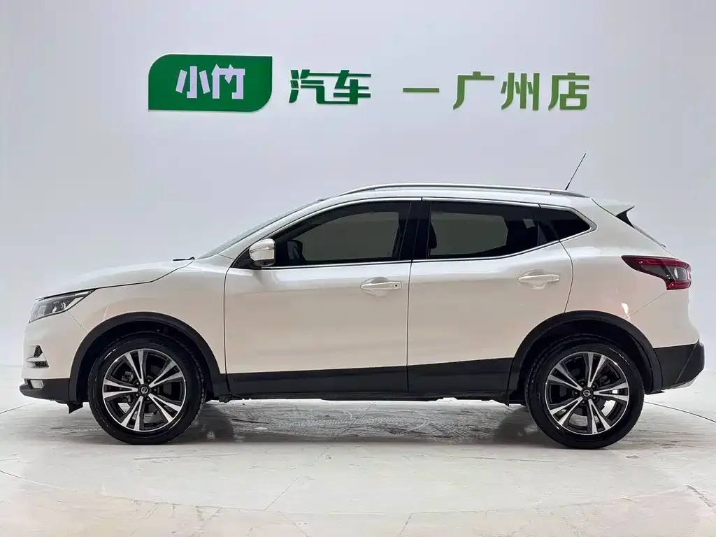 Nissan Qashqai — фото 8