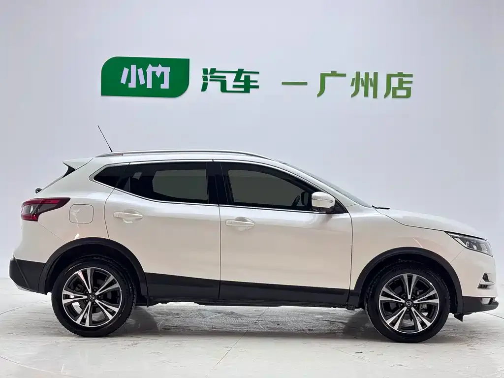 Nissan Qashqai — фото 6