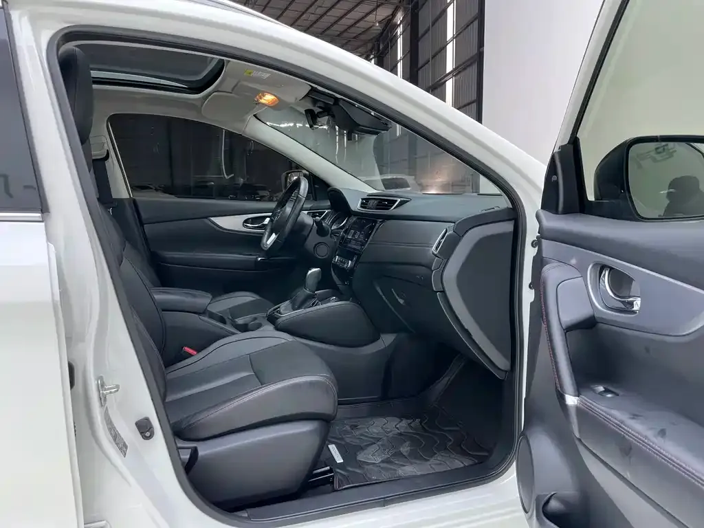 Nissan Qashqai — фото 5