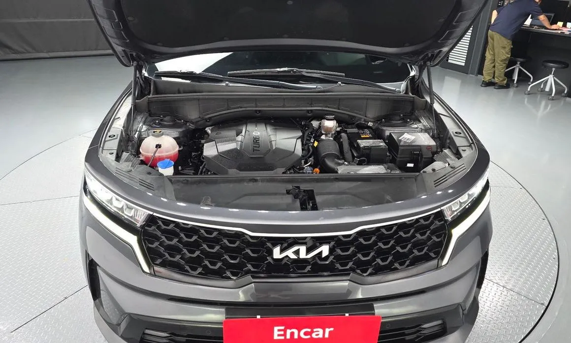Kia Sorento — фото 10