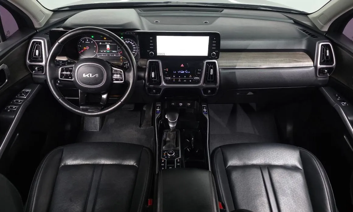 Kia Sorento — фото 9