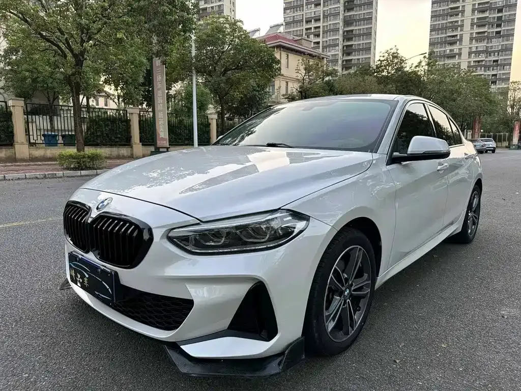 BMW 1 Series — фото 1